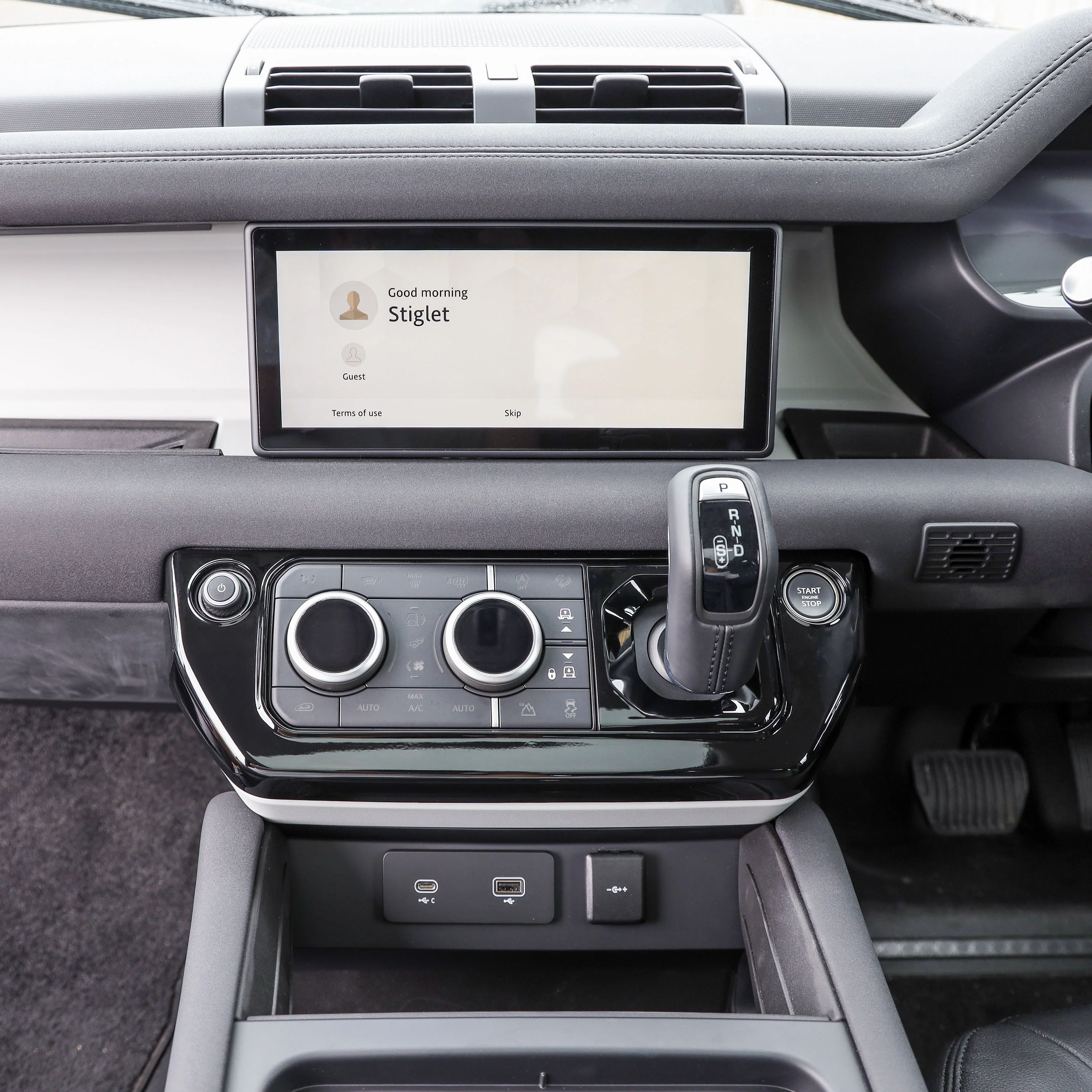 2pc Centre Console Dash Cover Kit in Gloss Black for Land Rover Defender L663 - Image 7
