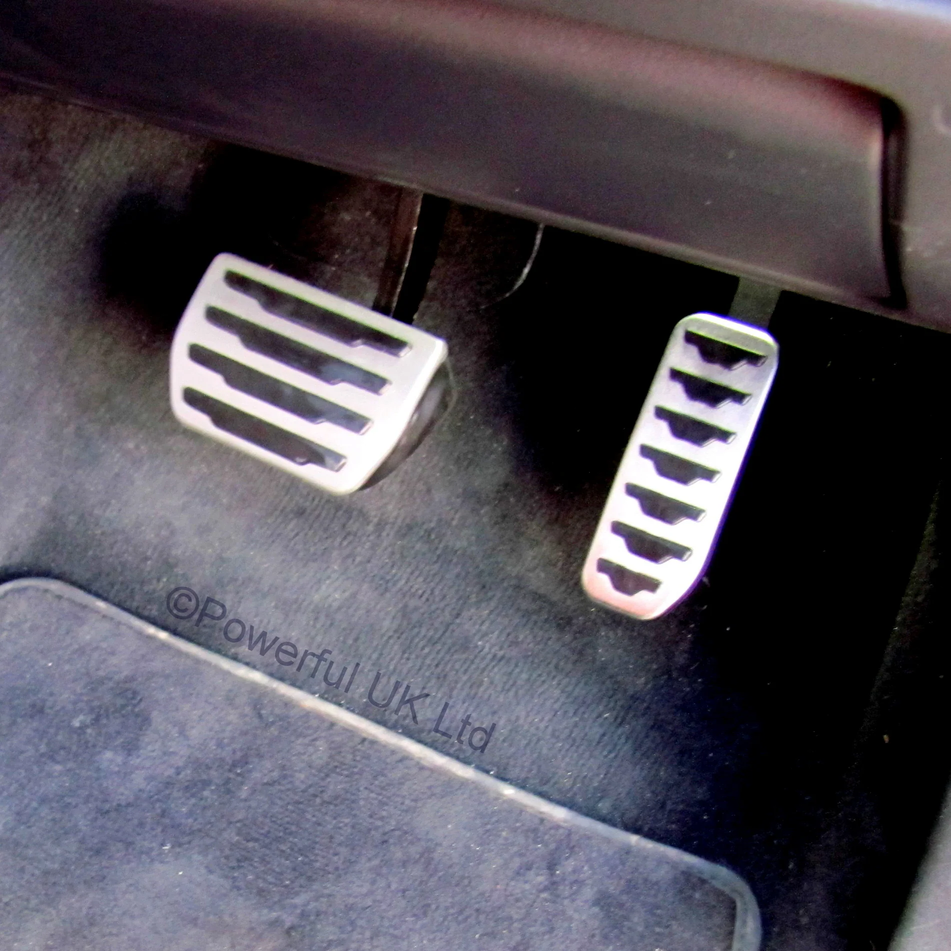 Alloy Foot Pedals (2pc) for the Land Rover Discovery Sport Automatic (pre 2021) - Genuine - Image 3