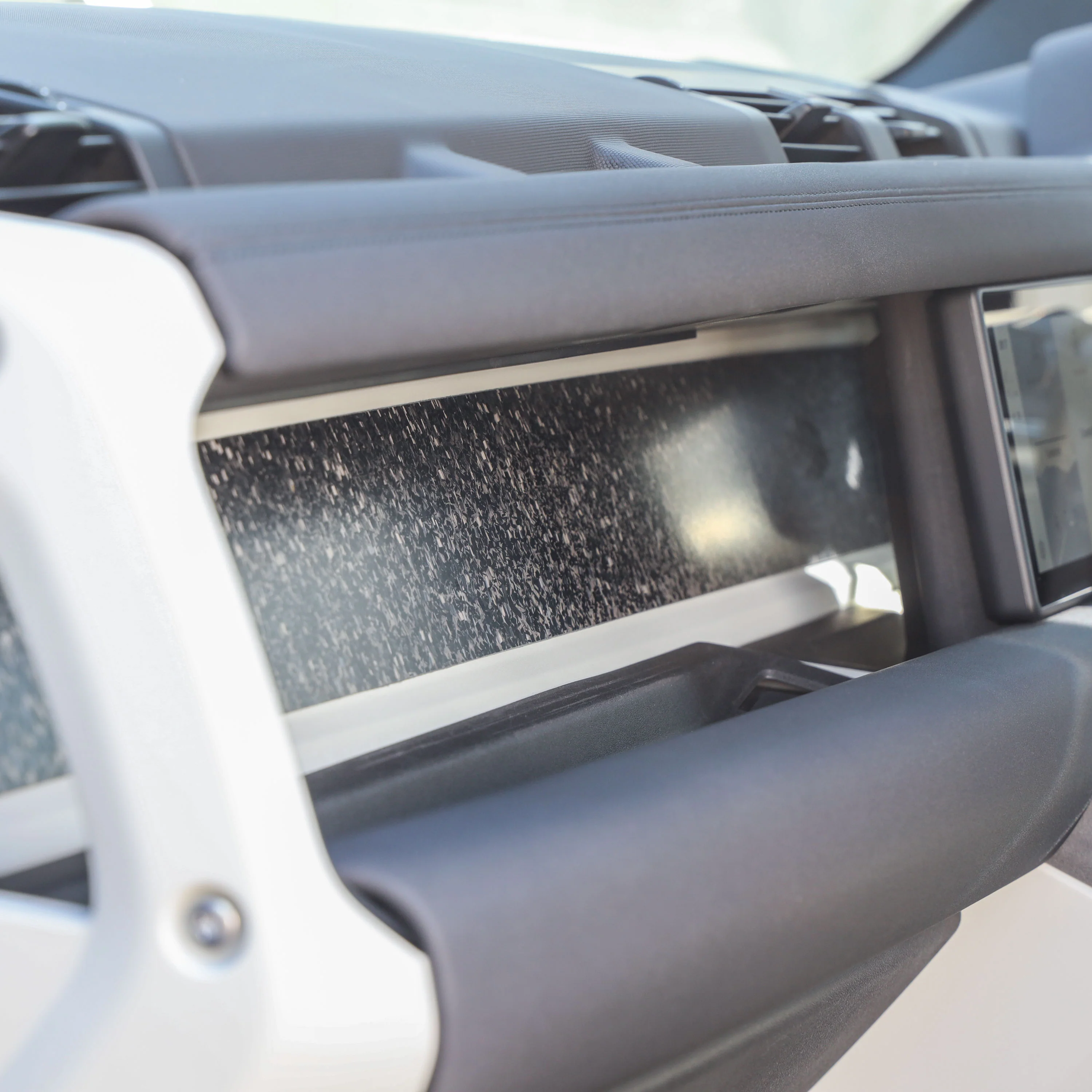 Aluminium Dashboard Fascia Panel Kit for Land Rover Defender L663 (RHD) - Chopped Carbon - Image 8