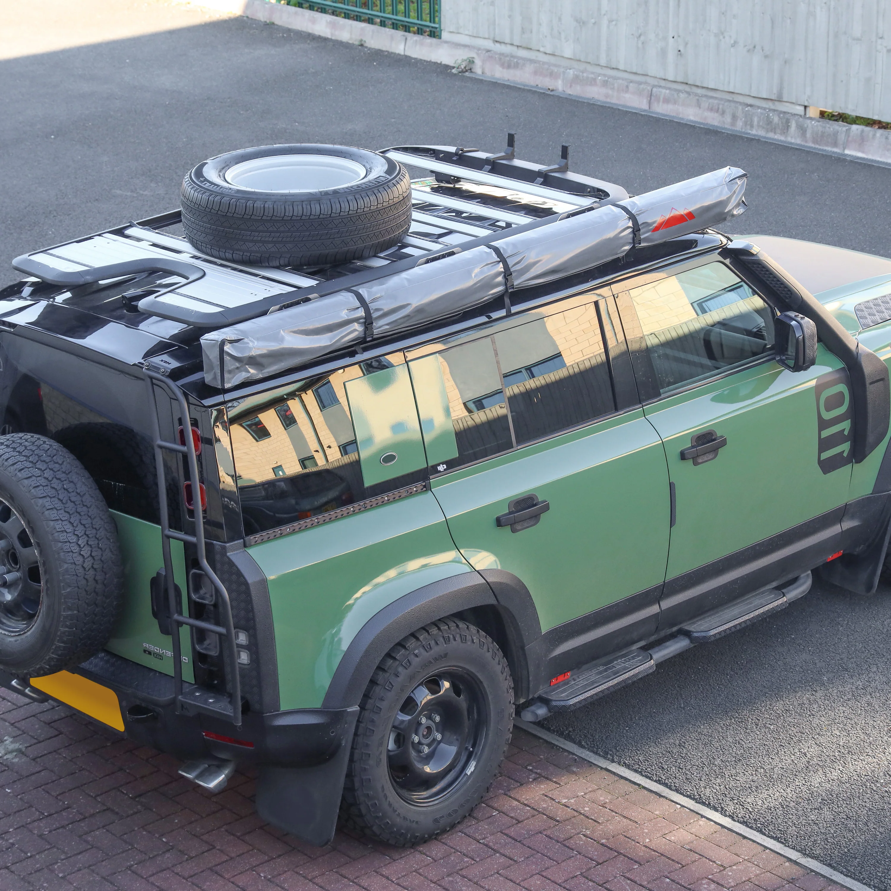 Awning Pillar Mount for Expedition Roof Rack for Land Rover Defender L663 110 - Right - Image 4