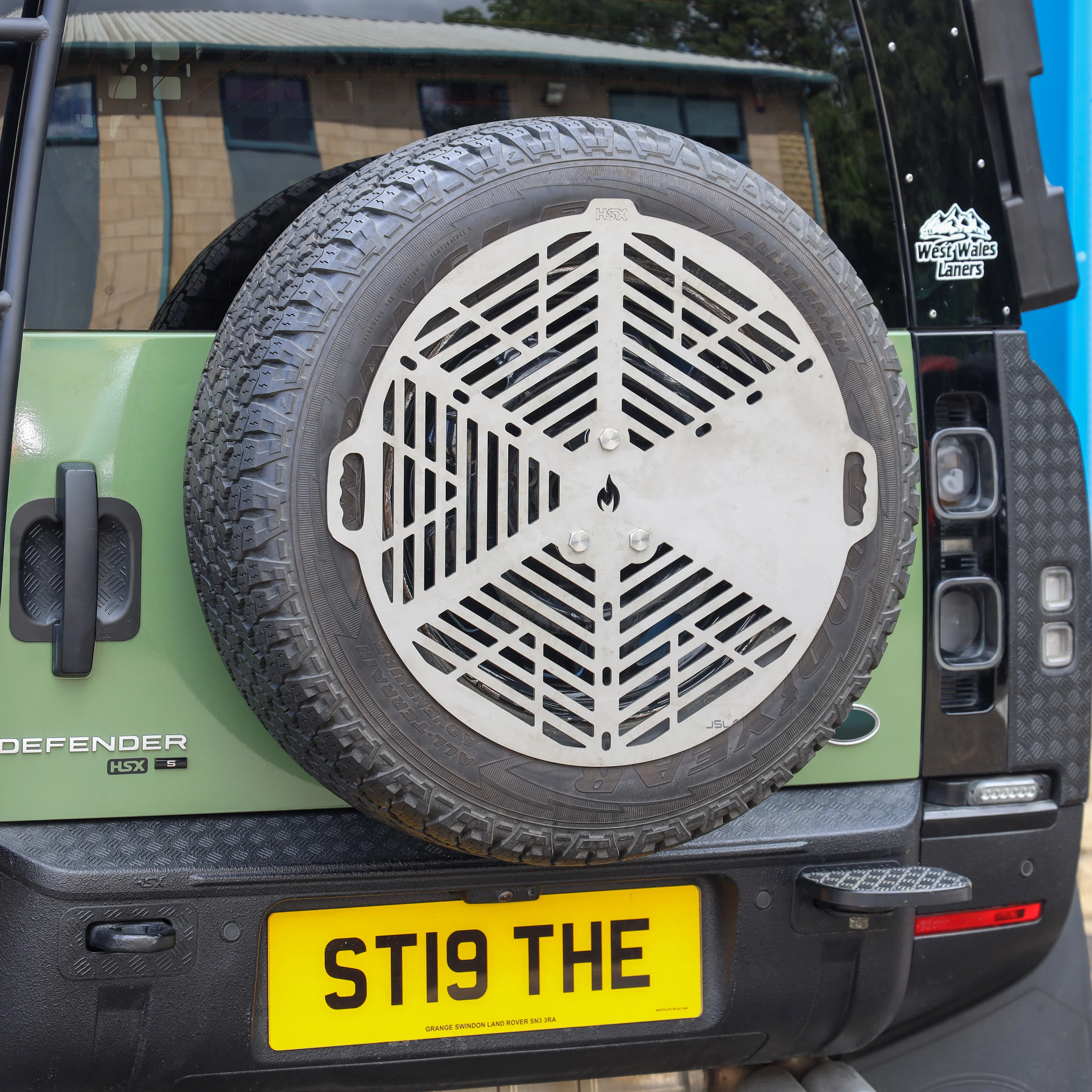BBQ & Spare Wheel Mount Kit for Land Rover Defender L663 - Image 6