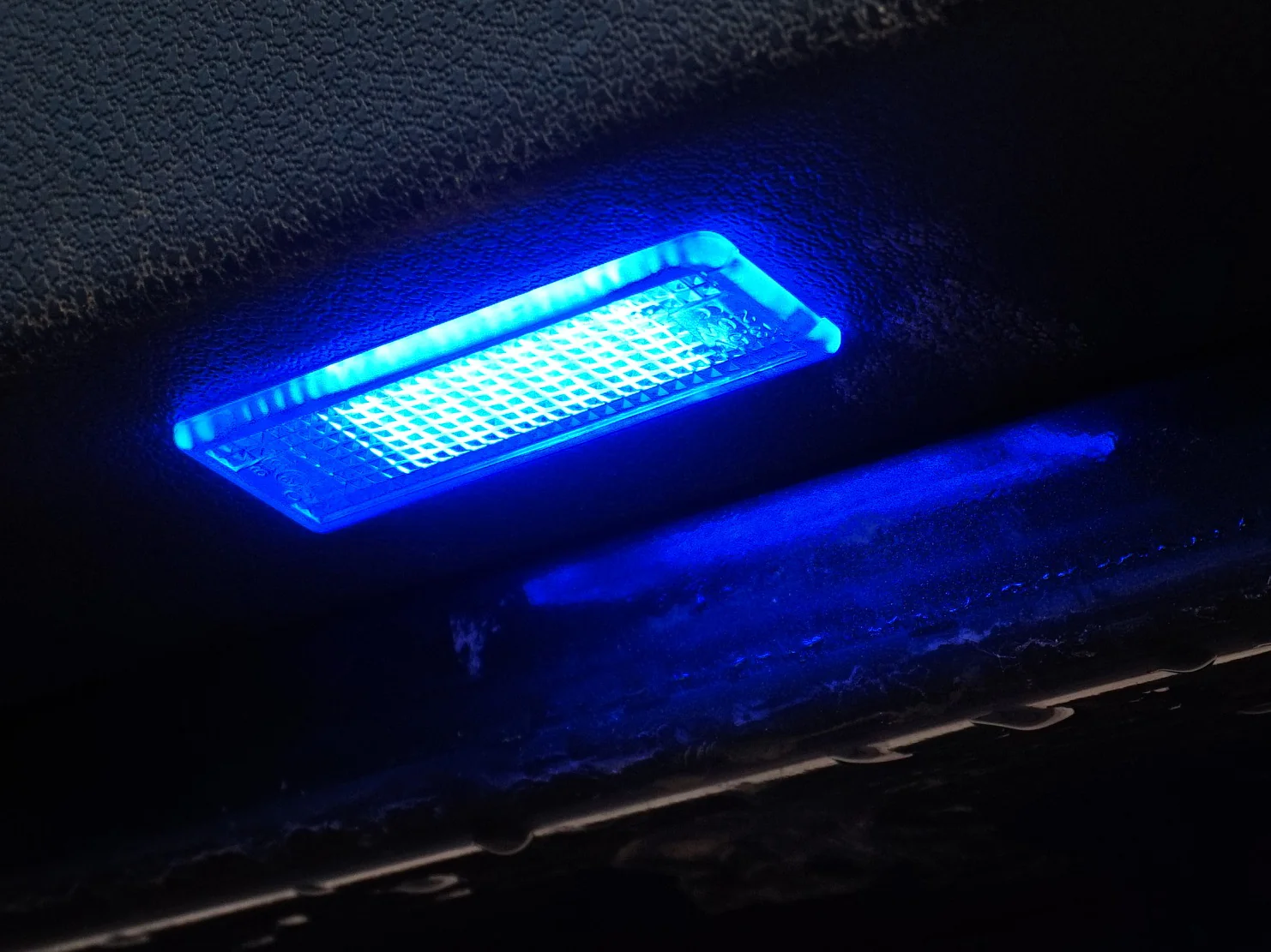 BLUE LED Door Card Interior Welcome Lights for Range Rover Sport L320 (2pc) - Image 2
