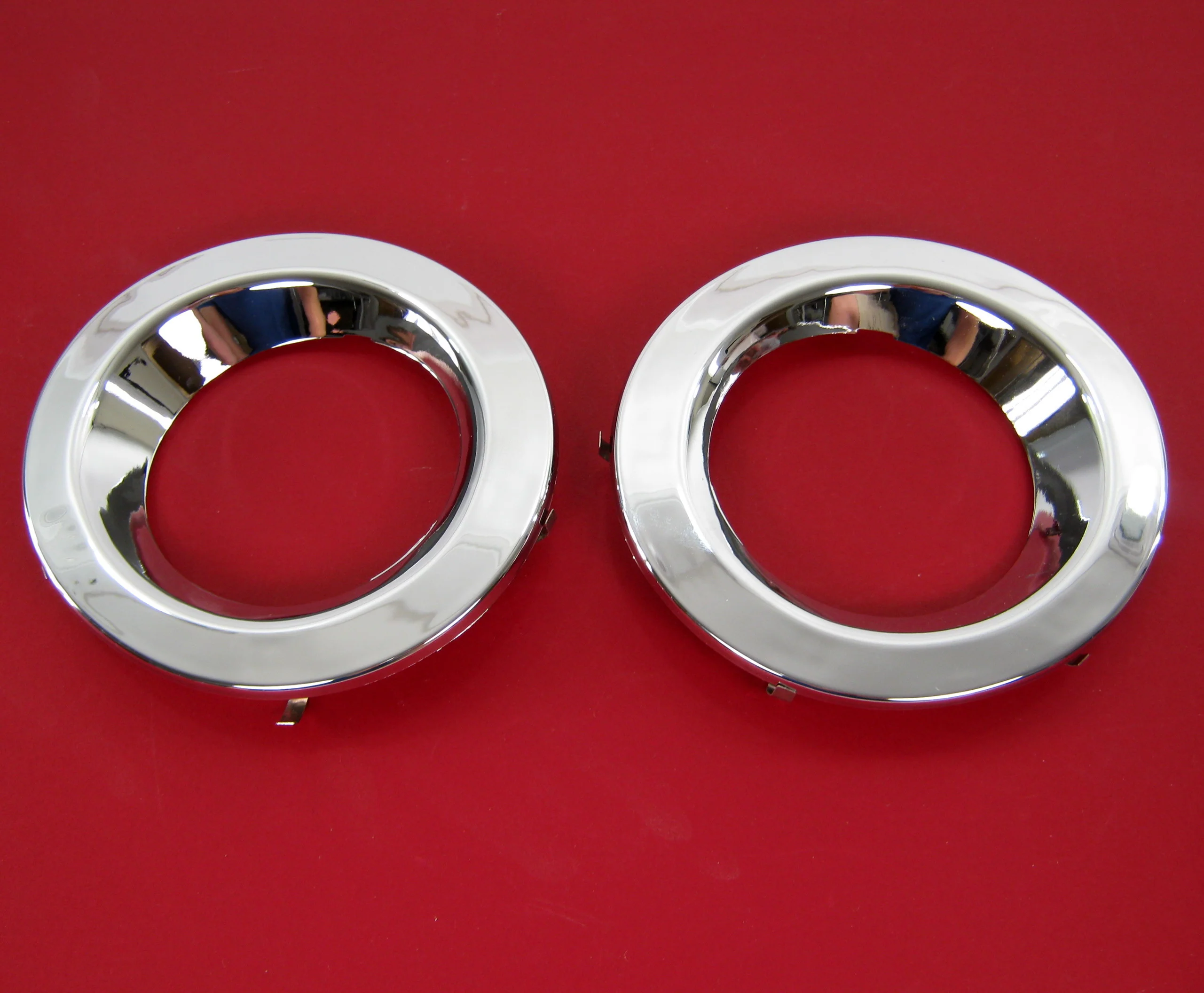 Chrome Fog Lamp Bezels for Range Rover L322 2006-09 - Image 2
