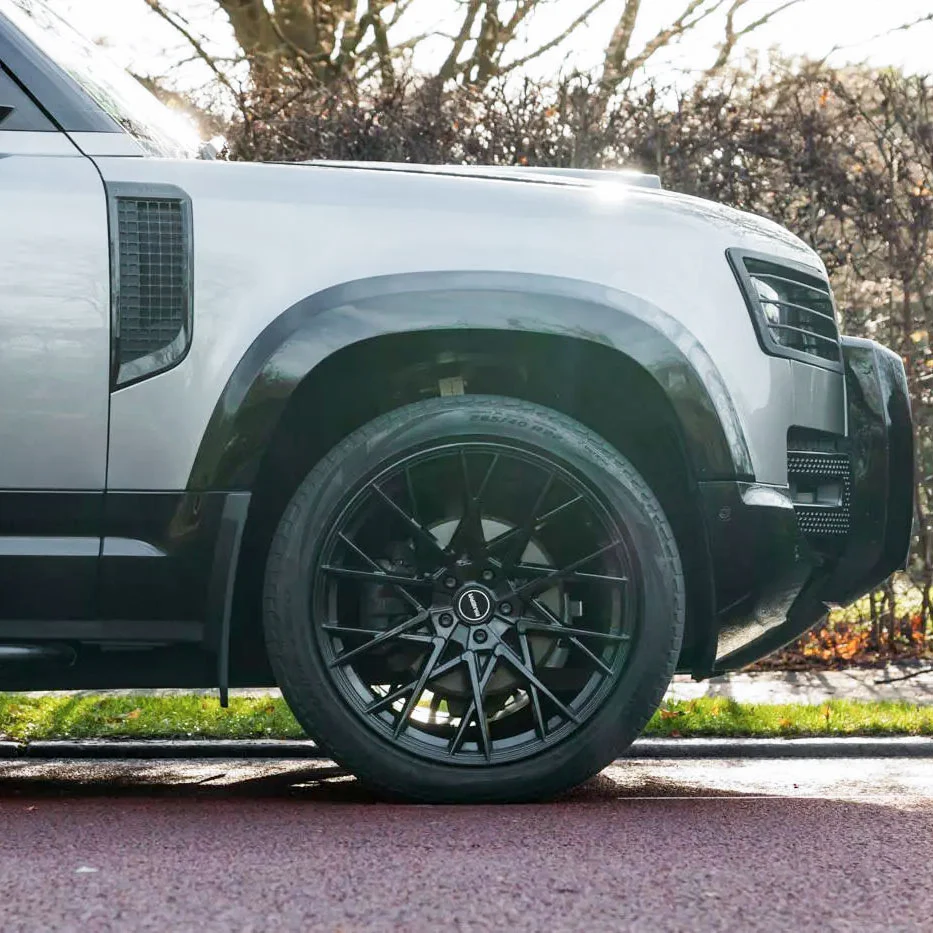 Extended Wheel Arch Set in Gloss Black for Land Rover Defender L663 (110 model) - Image 2