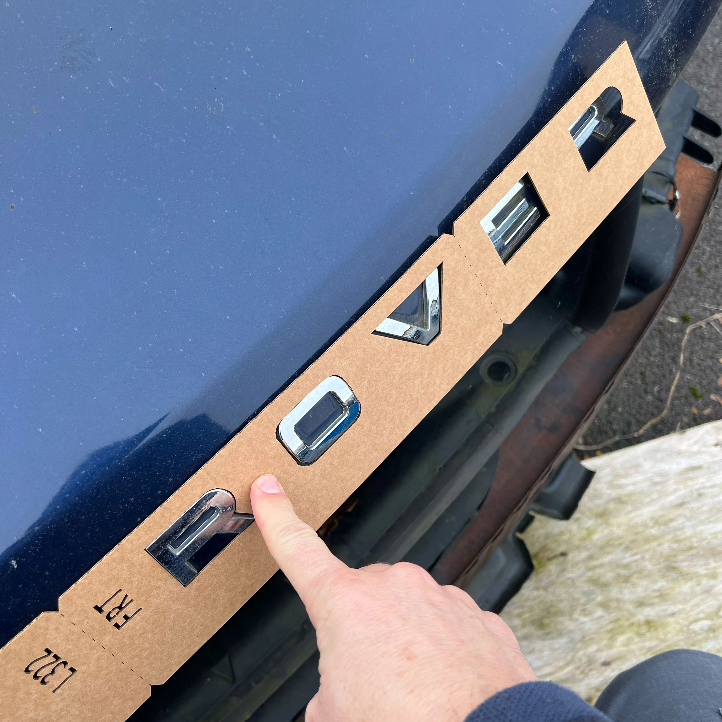 Front Lettering Template for Range Rover L322 - Image 6