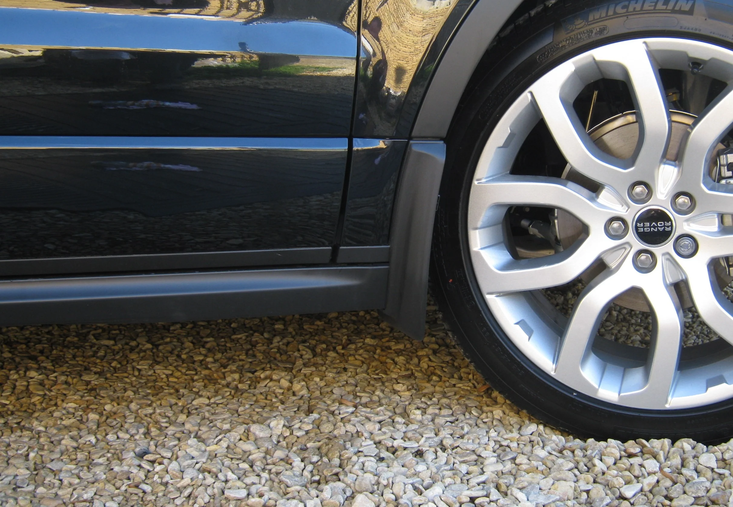 Front Mudflap Kit for Range Rover Evoque L538 Dynamic - Aftermarket - Image 4