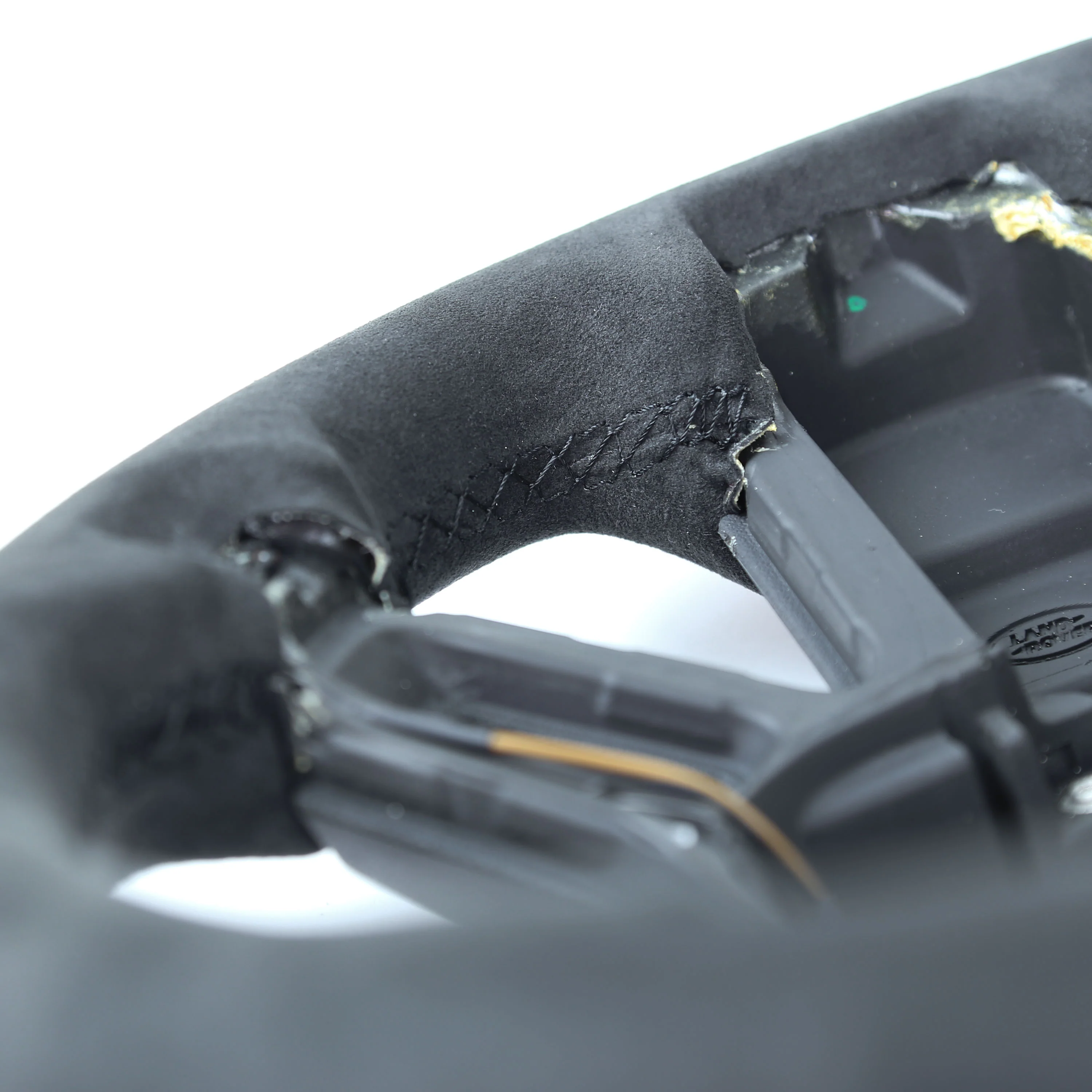 Genuine Alcantara Steering Wheel for Land Rover Discovery 5 - Image 6