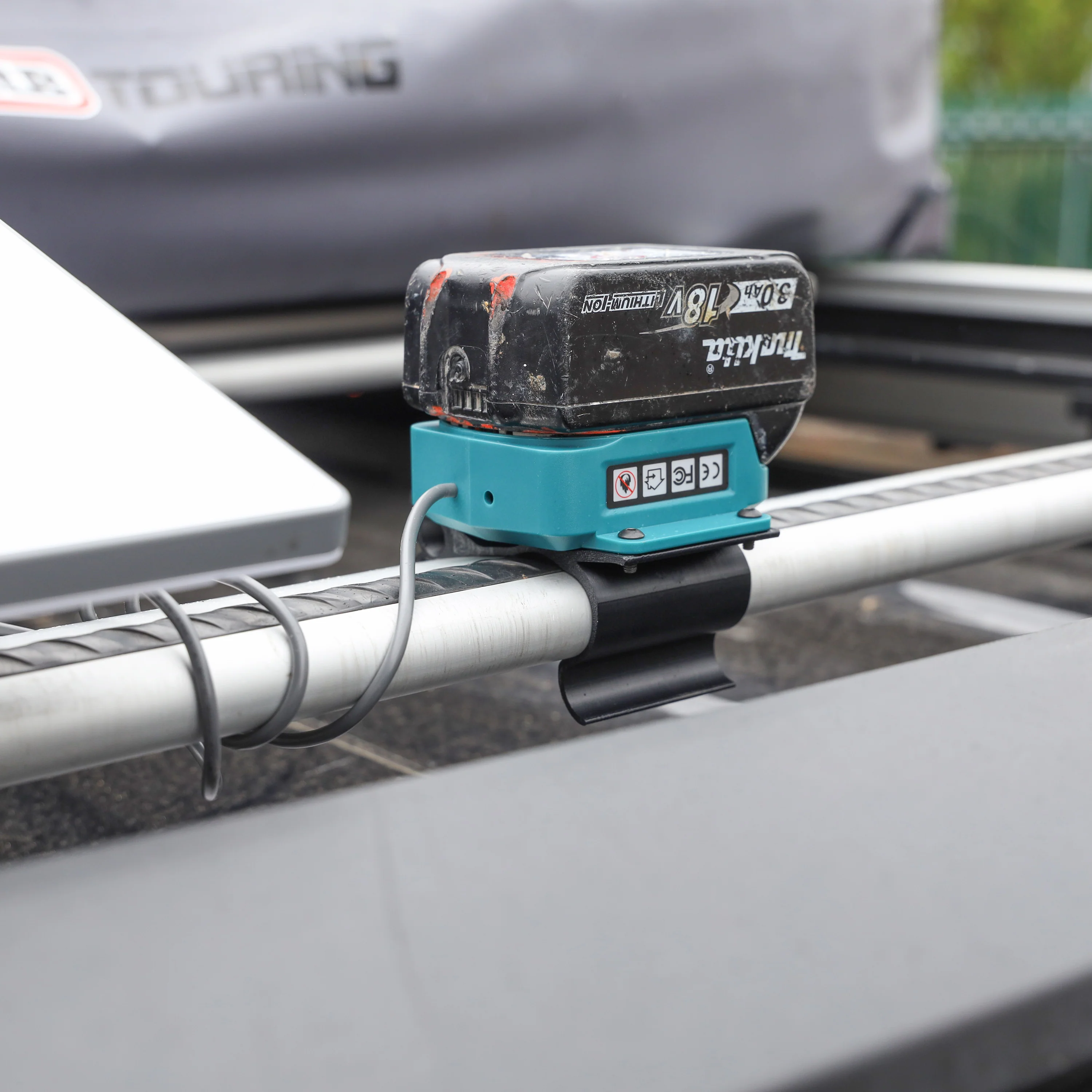 Makita Battery Mount for Starlink Mini Land Rover Defender L663 Cross Bars - Image 3