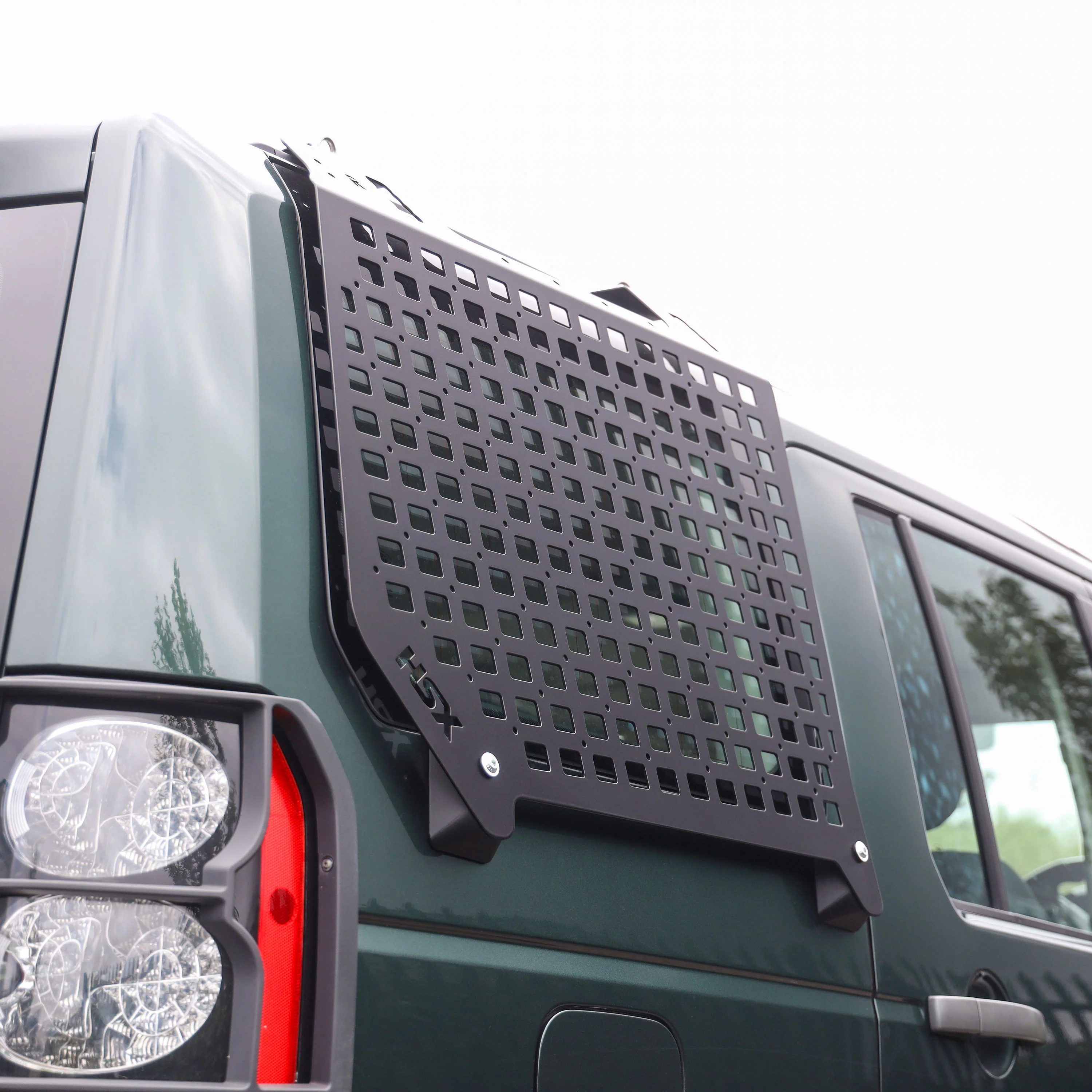 Molle Plate Kit - Grid Design - RH - for Land Rover Discovery 3/4 - Image 4