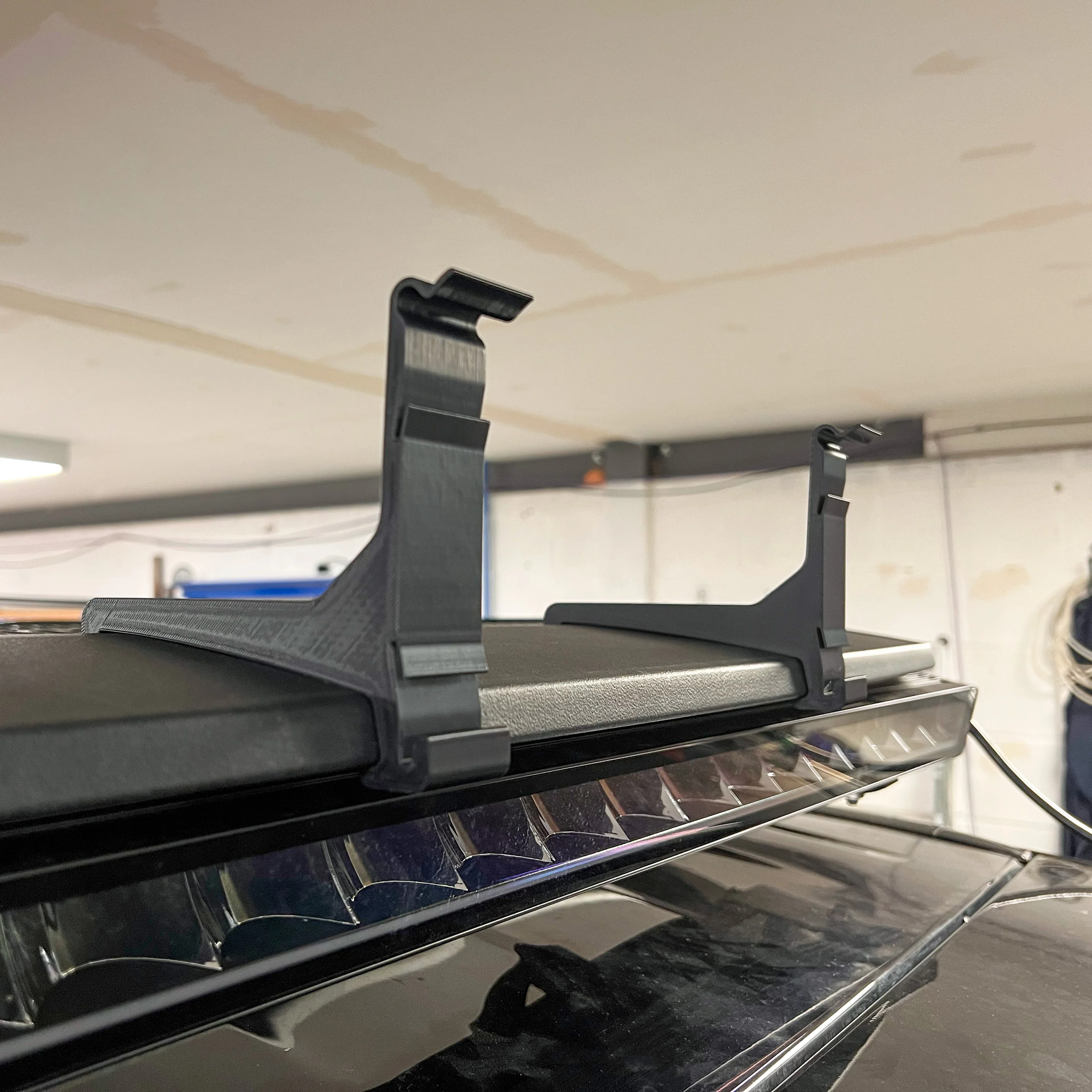Number Plate Mount for Expedition Roof Rack for Land Rover Defender L663 - Type A - High/Clip-on Type - Image 4