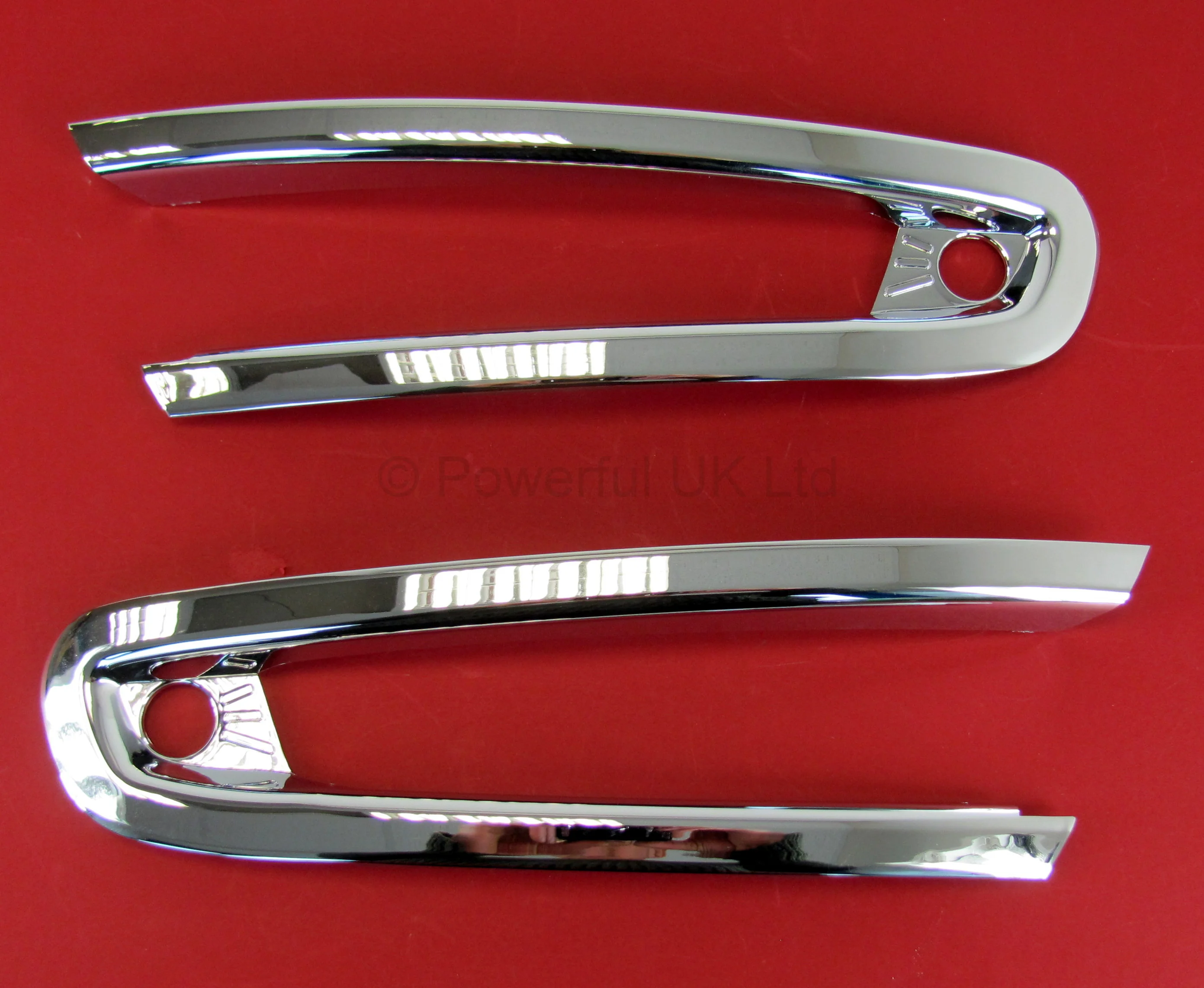 Rear Fog Lamp Surrounds for Range Rover Evoque L538 Dynamic Rear Bumper- Chrome - Image 2