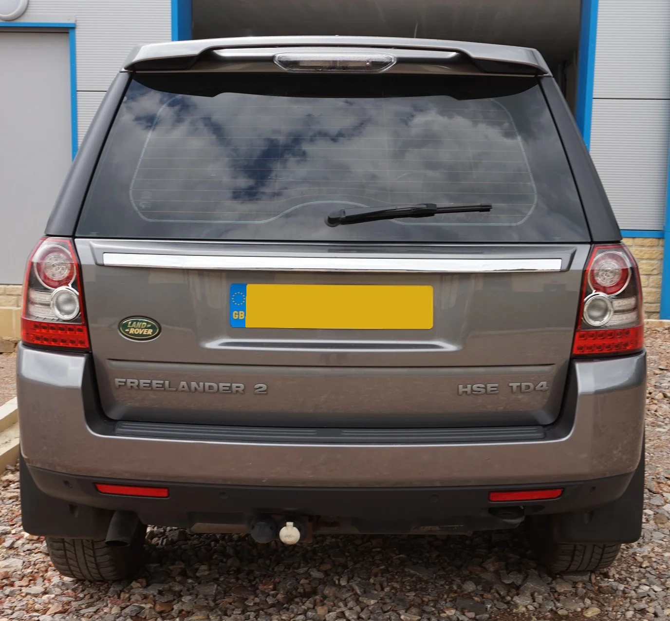 Rear Tailgate Spoiler Kit - Stornoway Grey - for Land Rover Freelander 2 - Image 4