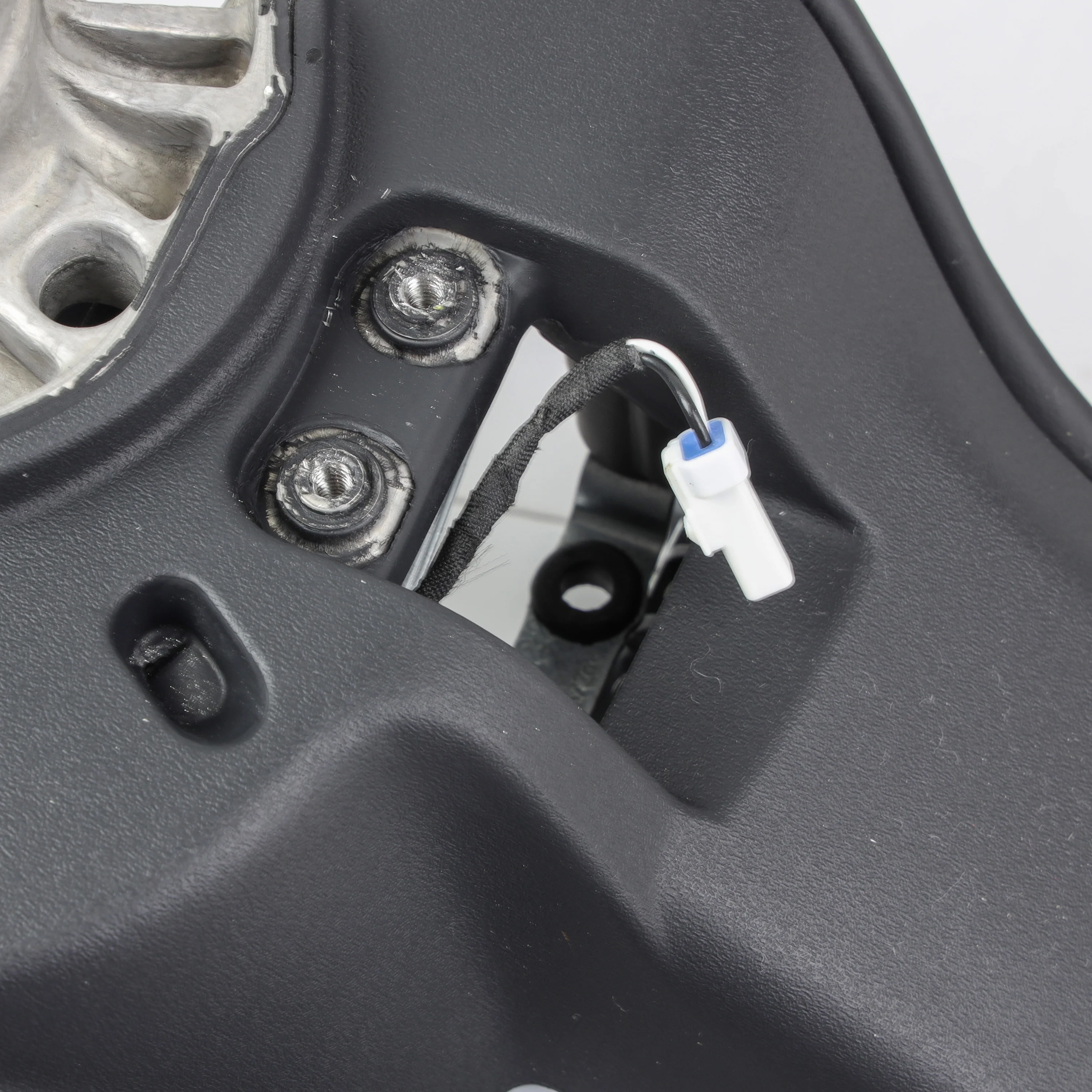 Steering Wheel - HEATED - All Leather for Range Rover L460 - Image 4