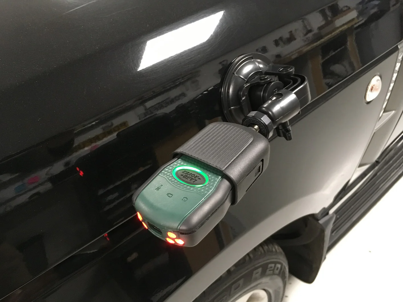 Suction Mount & Holder for Range Rover L322 venture cam - Image 4