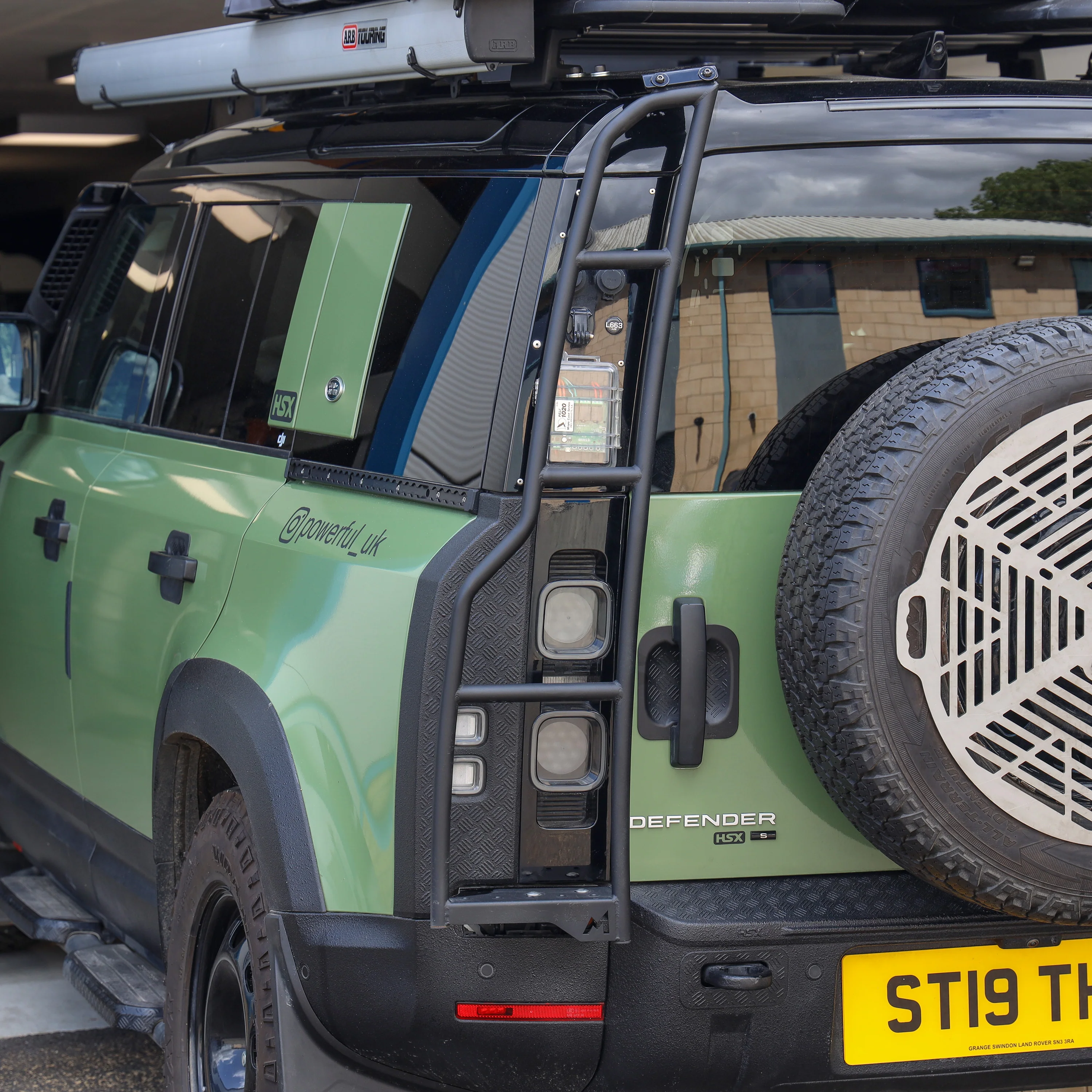 Terrafirma Rear Ladder + Powerful UK Top Plate for Land Rover Defender L663 - Image 3