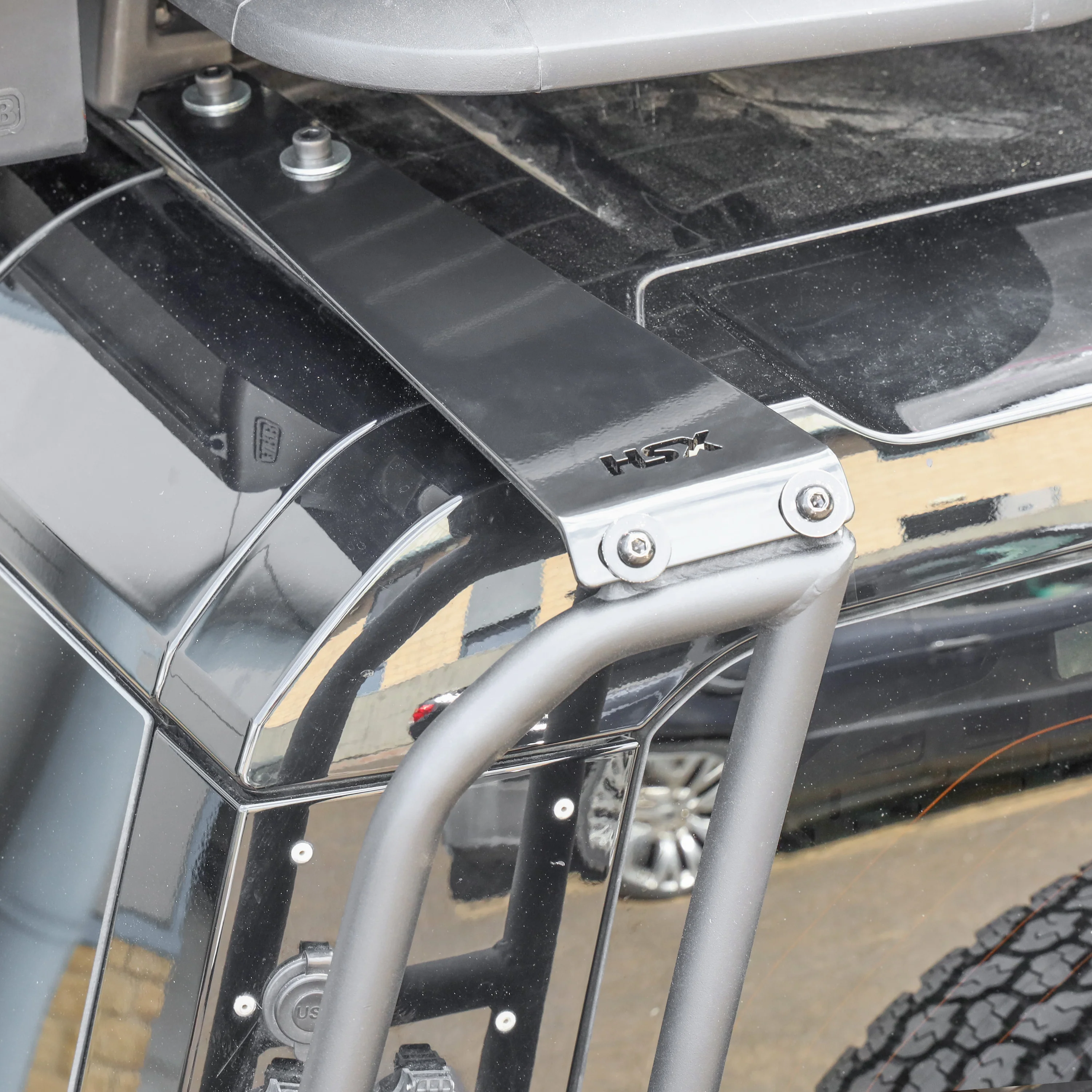 Terrafirma Rear Ladder + Powerful UK Top Plate for Land Rover Defender L663 - Image 6