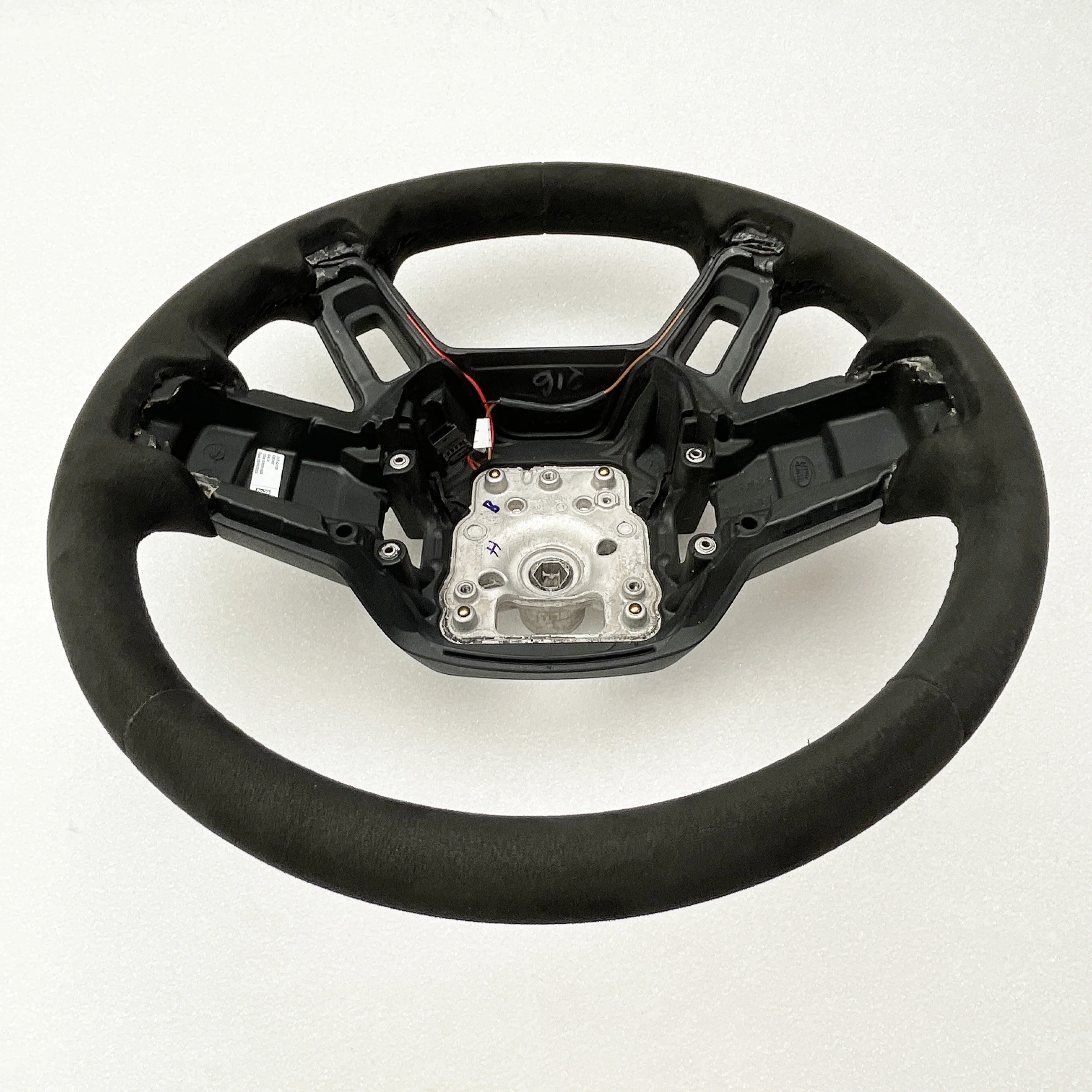 USED - Genuine Alcantara Steering Wheel for Land Rover Defender L663 - Image 4