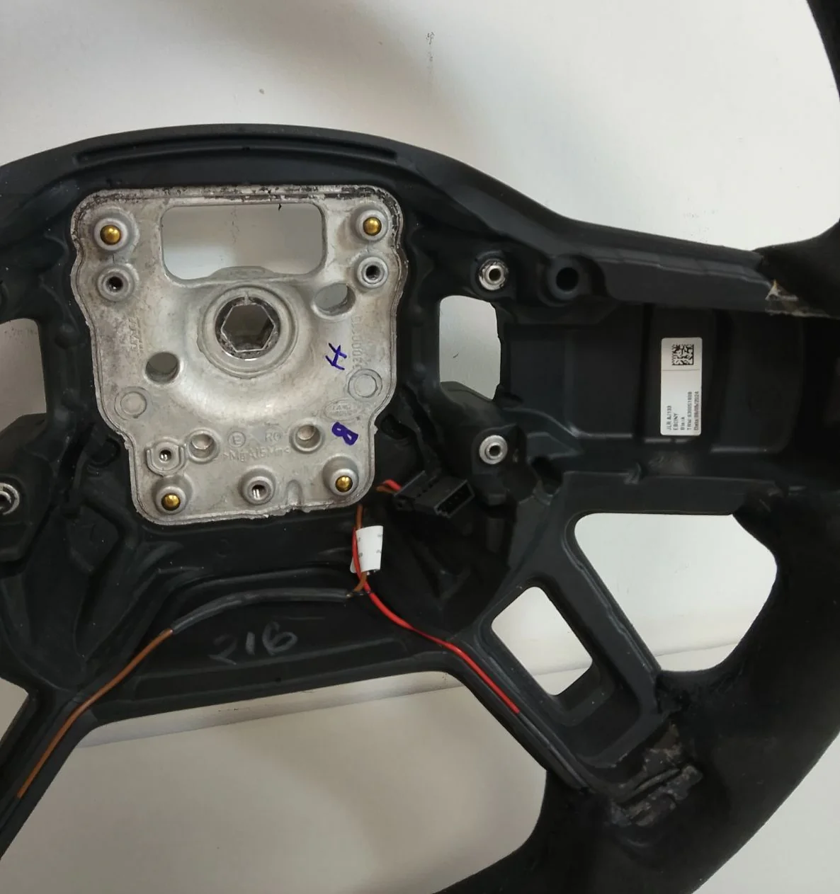 USED - Genuine Alcantara Steering Wheel for Land Rover Defender L663 - Image 6