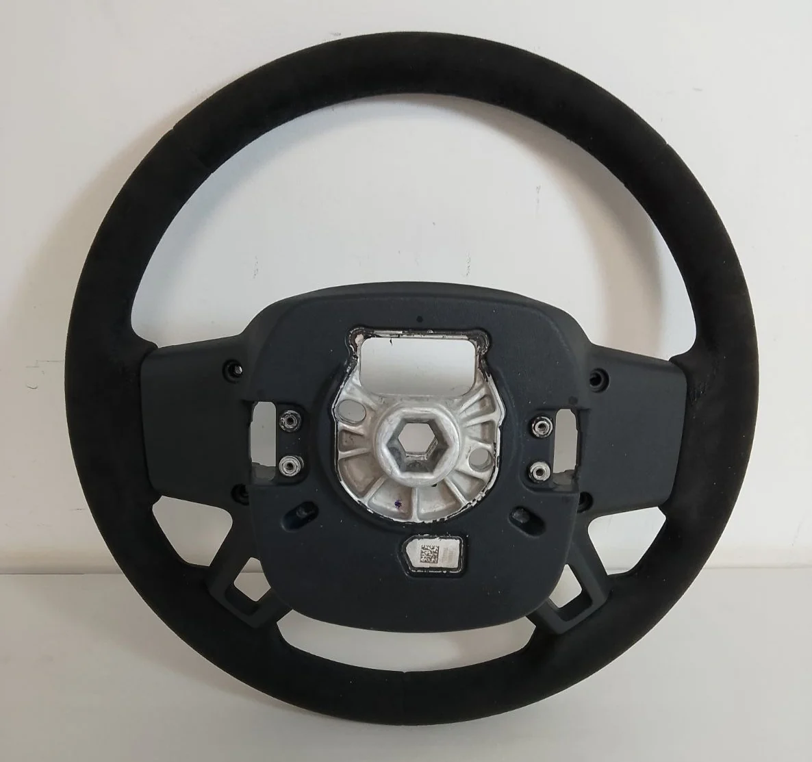USED - Genuine Alcantara Steering Wheel for Land Rover Defender L663 - Image 7