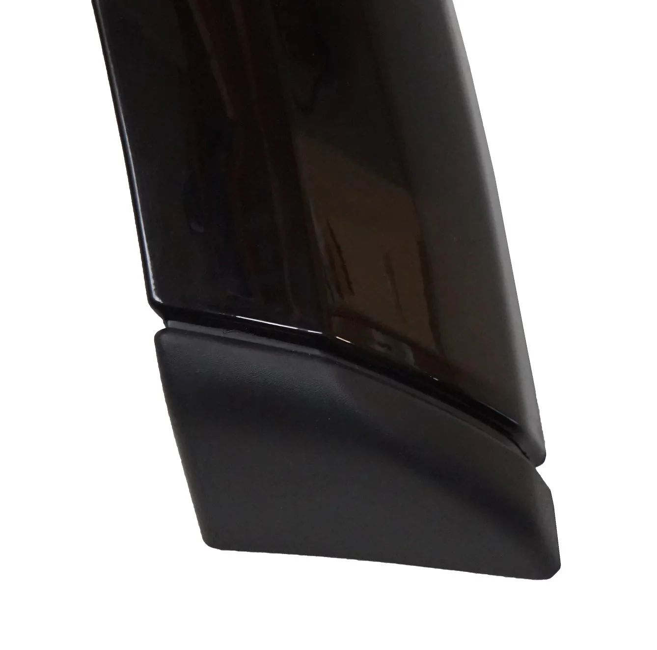 Wheel Arch Front RH End Cap  for Land Rover Discovery 4 - Image 5