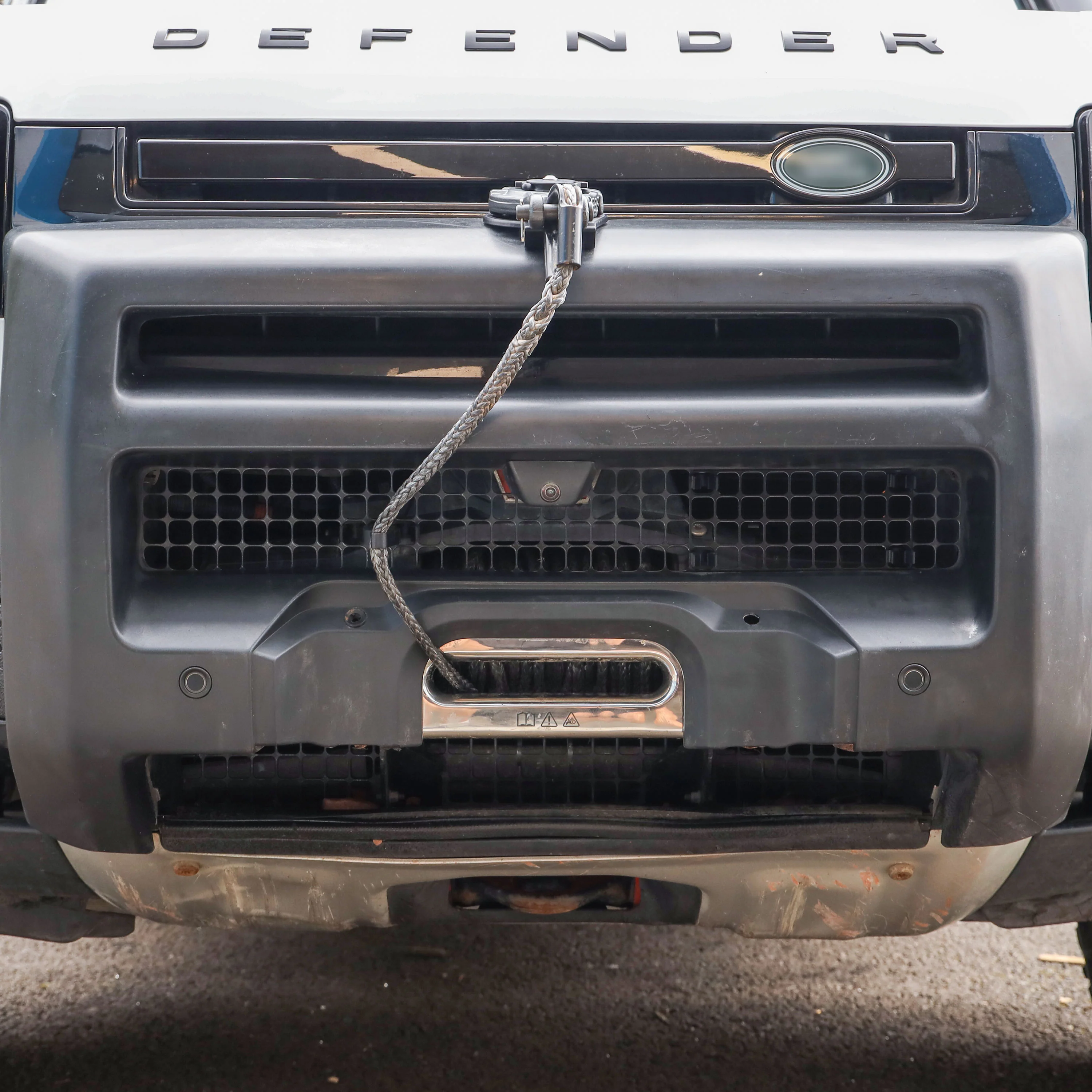 Winch Holder & Cable Tidy Kit for Land Rover Defender L663 - All Black - Image 4